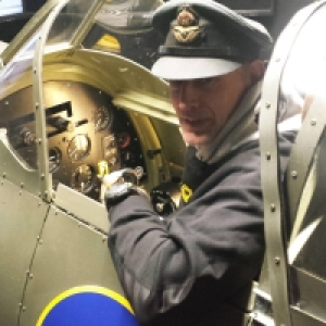 Buyagift WW2 Spitfire and Messerschmitt Flight Simulator Extended Gif