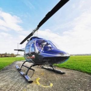 Buyagift 6 Mile Blue Skies Helicopter Gift Experience Tour with Bubbl