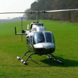 Buyagift 30 Minute Helicopter Ride Gift Experience Over London for Tw