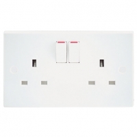 Wickes  BG Twin Double Pole Switched Power Socket - 13A White