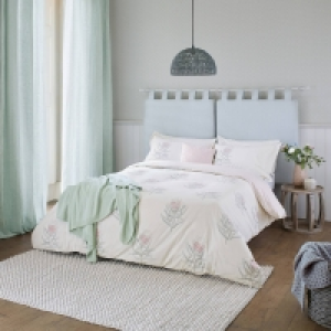 Sanderson Pale Pink Cotton Percale 220 Thread Count Protea Flower Du