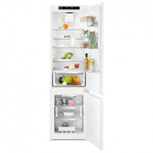 AEG CustomFlex Fridge Freezer SCE819E7TS £899.00