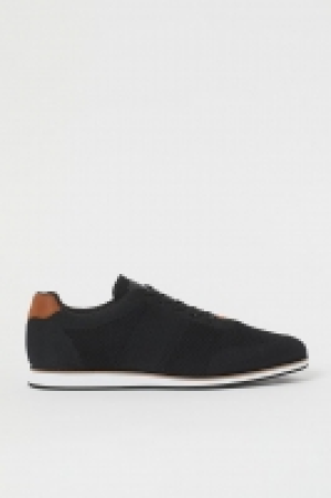 HM  Fully-fashioned trainers