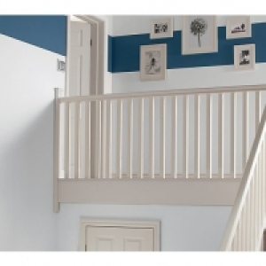 Wickes Primed Chamfered Newel 1500 x 90 x 90mm
