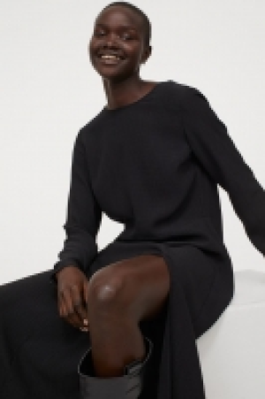 Slit-front dress £15.00