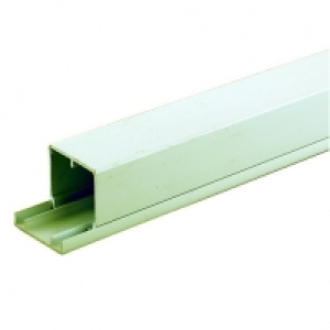Wickes Maxi Trunking - White 50 x 50mm x 2m Pack of 4 &pound;35.91