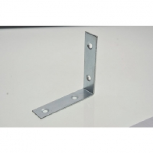 Wickes 63mm Zinc Plated Angle Bracket Pack 4 £3.75