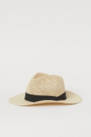 Straw hat £6.00
