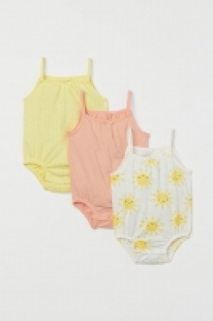 3-pack sleeveless bodysuits £5.00