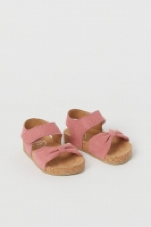 Sandals £5.00
