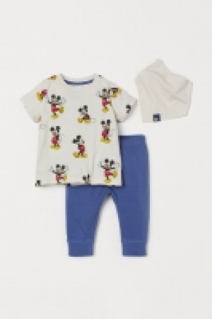 3-piece jersey set £5.00