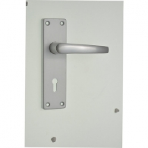 Wickes Contract Locking Door Handle - Satin Aluminium 1 Pair £11.00