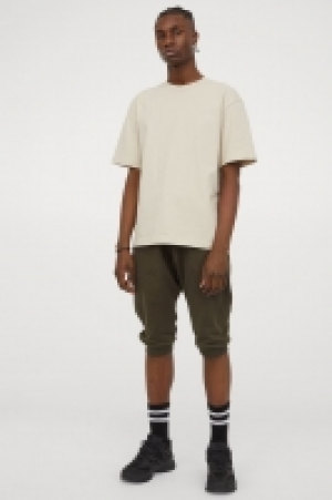 Low-crotch sweatshirt shorts £6.00