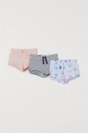 3-pack shorts £4.00