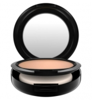 Boots  MAC Studio Fix Powder Plus Foundation