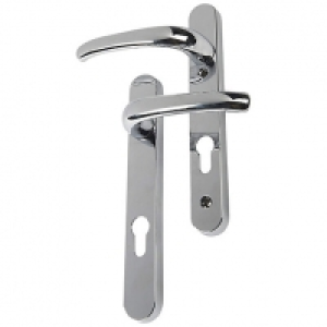 Yale Essentials Short Backplate Door Handle - Polished Chrom £25.00