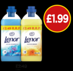 Budgens  Lenor Fabric Conditioner Spring Awakening, Summer Breeze