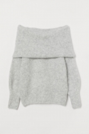 Off-the-shoulder jumper £17.00
