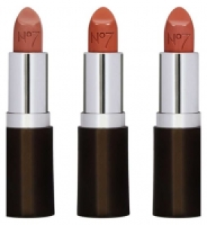 Boots  No7 Lip Trio Bundle