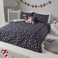HomeBargains  Christmas Buddies Duvet Cover: Navy Gingerbread
