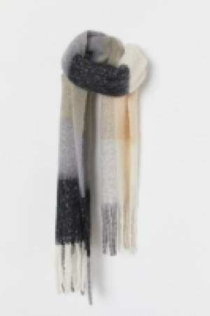 Woven scarf £12.00