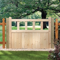 Wickes  Wickes Timber Cut Out Top Timber Gate Kit - 1206 x 914 mm