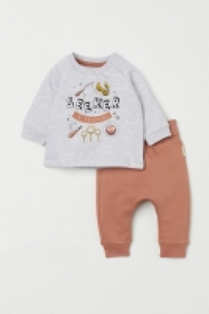 2-piece printed set £8.00