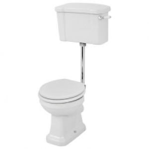 Wickes  Wickes Oxford Traditional Low Level Toilet Pan, Cistern & Wh