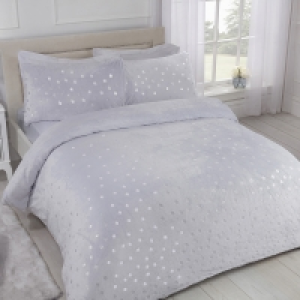 HomeBargains  Sleepdown Polka Dot Silver Foil Fleece Bedding - Reversible 