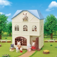 HomeBargains  Sylvanian Families Sky Blue Terrace Gift Set
