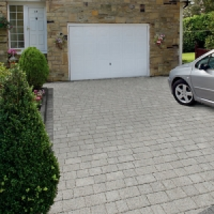 Wickes  Marshalls Argent Priora Driveway Textured Block Paving Pack 