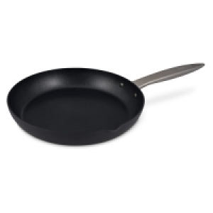 Zyliss Ultimate Pro Non-Stick Frying Pan with Pouring Lip -  £32.99