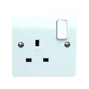 MK 13 Amp Switched Single Plug Socket - White &pound;3.50