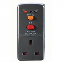 Wickes  Masterplug Single Socket Safety RCD Plug & Adaptor - Grey 13