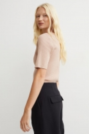 Rib-knit top £6.00