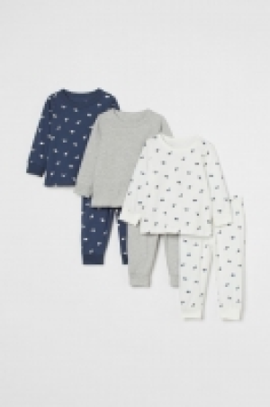3-pack pyjamas £10.00