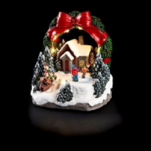 Turning Skaters Christmas Wreath Village Scene Decoration 8  £16.99