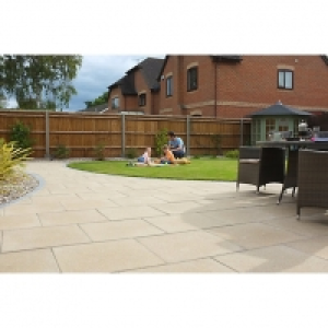 Wickes  Marshalls Perfecta Smooth Natural Paving Slab 600 x 600 x 35