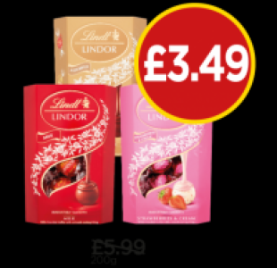 Lindt Lindor Milk Carton, Assorted Carton, Strawberry & Crea £3.49