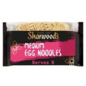 Sharwoods Medium Egg Noodles £1.25