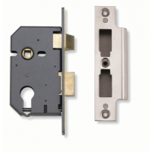 Wickes  Yale B-3200-SSS-64 Sashcase Lock - Stainless Steel 2.5in