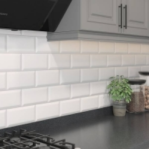 Metro Matt White Bevelled Ceramic Wall Tile - 100 x 200mm -  £7.00