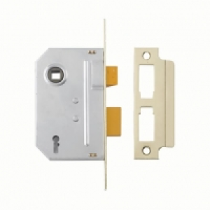 Wickes  Yale P-M246-CH-63 2 Lever Sashlock - Chrome 64mm