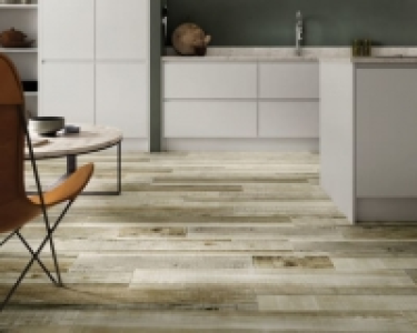 Wickes Boutique Kauri Natural Glazed Porcelain Wood Effect W