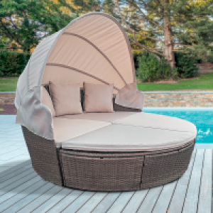 The Outdoor Living Collection: Venice Round Outdoor Day Bed  £399.99