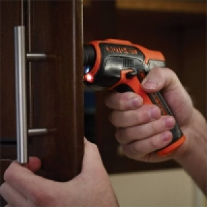 BLACK+DECKER 3.6V Electric Screwdriver with Screwdriver Bits £18.75
