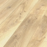 Wickes  Clovelly Light Oak 12mm Laminate Flooring - 1.48m2