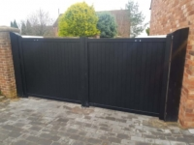 Wickes  Readymade Black Aluminium Vertical Double Swing Gate - 3750 