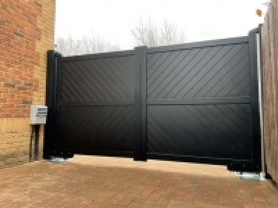 Wickes  Readymade Black Aluminium Diagonal Double Swing Gate - 3000 