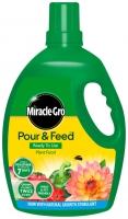 Wickes  Miracle-Gro Pour & Feed Plant Food - 3L